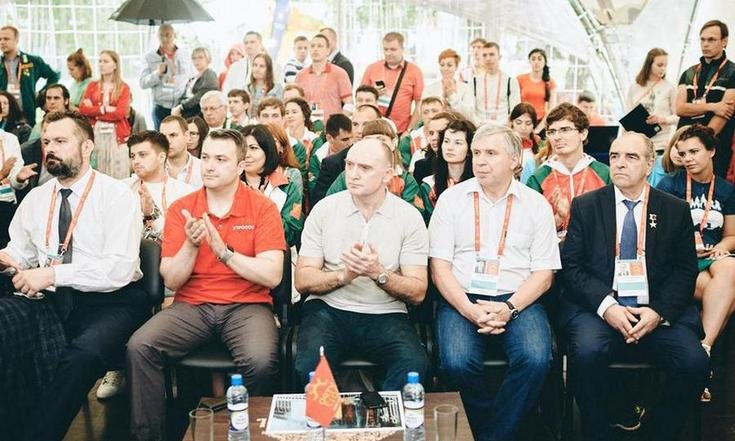 Посещение Форума молодежи Уральского федерального округа «УТРО-2017»