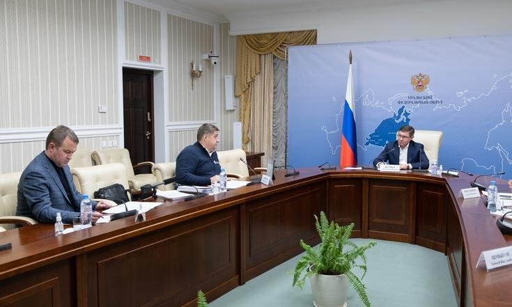 Рабочая встреча с руководителем Федерального дорожного агентства Романом Новиковым