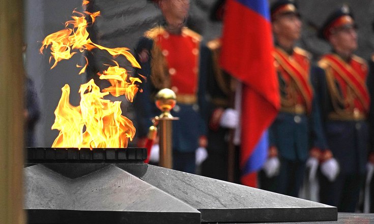 Возложение цветов, Широкореченский мемориал