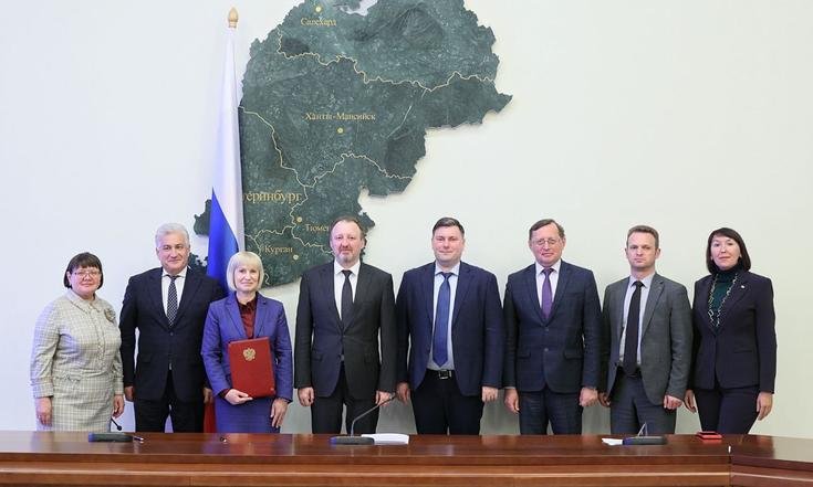 Подписание договора о сотрудничестве в рамках учебно-педагогического округа