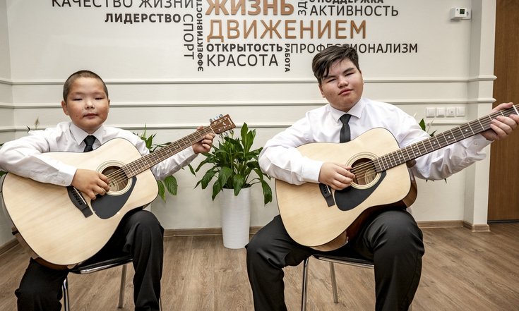 Ямальская детская школа искусств получила партию новых инструментов