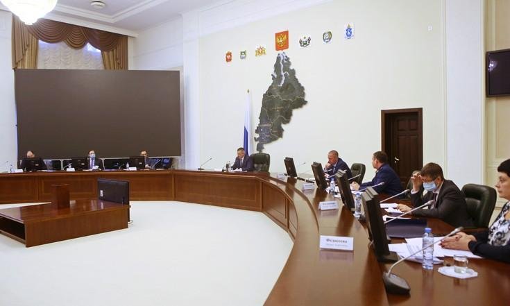 Совещание по вопросу развертывания в Свердловской области дополнительных инфекционных коек, необходимых для лечения  пациентов с COVID-2019