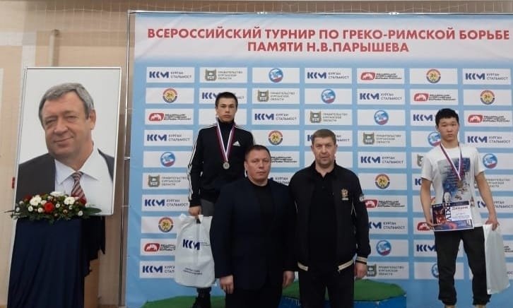 Спортсмены Курганской области – серебряные призеры XIV всероссийского турнира по греко-римской борьбе