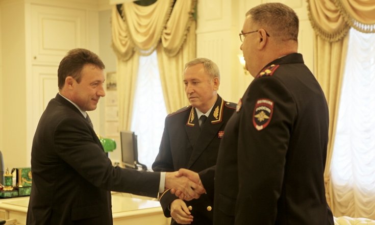 Игорь Холманских провел рабочую встречу с начальником Главного управления на транспорте МВД России генерал-лейтенантом полиции Дмитрием Шаробаровым