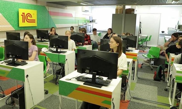 Изучить программирование на языке Python: в Тюмени продолжаются летние инженерные смены