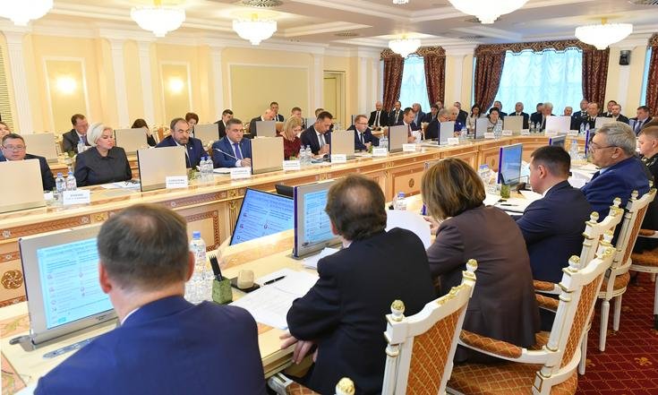 Совещание по национальным проектам в Салехарде