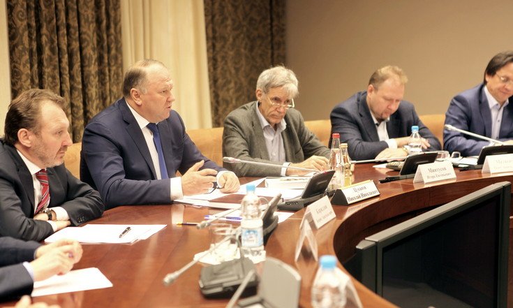 Николай Цуканов встретился с представителями политического экспертного сообщества