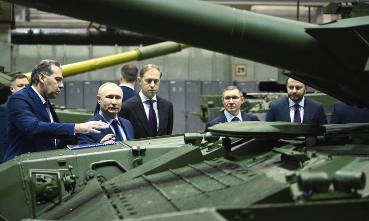 Владимир Путин посетил «Уралвагонзавод» и пообщался с рабочими