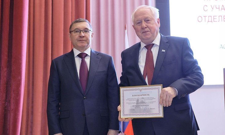 Владимир Якушев поблагодарил работников оборонных предприятий за труд
