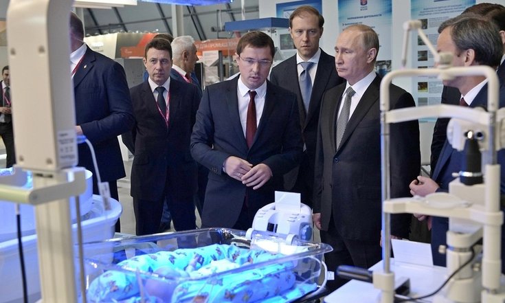 Игорь Холманских вместе с Президентом Российской Федерации Владимиром Путиным посетил международную выставку ИННОПРОМ-2017