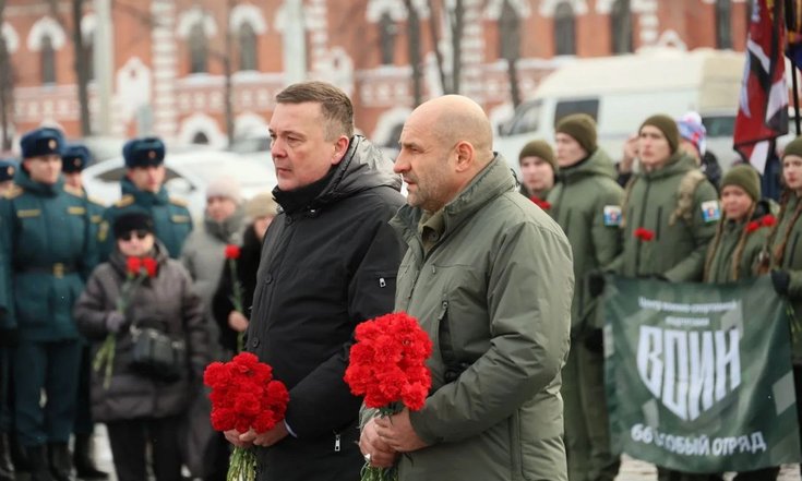 Возложение цветов УДТК