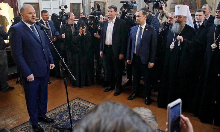 Николай Цуканов принял участие в торжественной передаче реликвий Далмата Исетского Успенскому Далматовскому мужскому монастырю