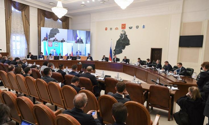 Владимир Якушев: «В Уральском федеральном округе в деятельность образовательных центра мирового уровня – Западно-Сибирского и Уральского - включены все шесть регионов округа»