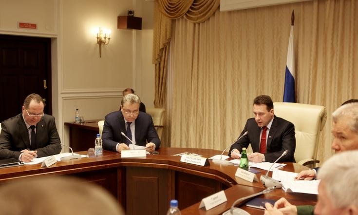 Игорь Холманских провел заседание Совета по противодействию коррупции