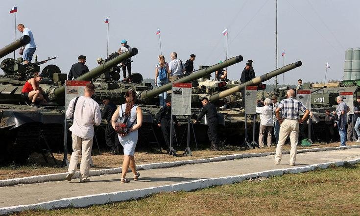 В Екатеринбурге открылся военно-технический форум «Армия-2021»
