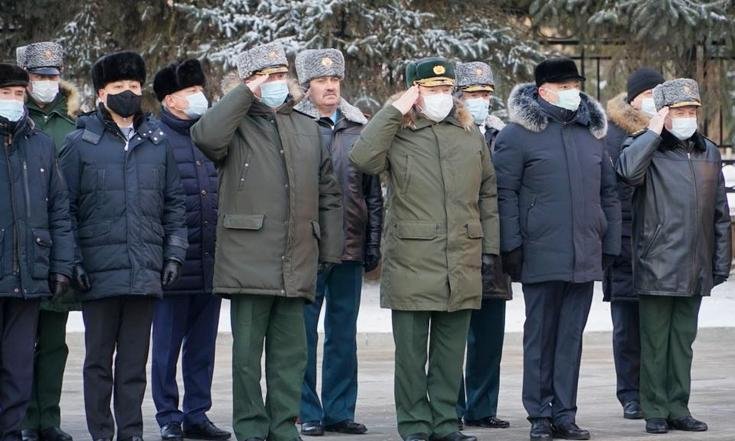 Торжественная церемония возложения венков к памятнику Маршалу Советского Союза Г.К.Жукову