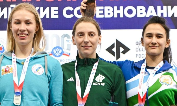 Тюменка завоевала золото и установила рекорд на Кубке России по скалолазанию