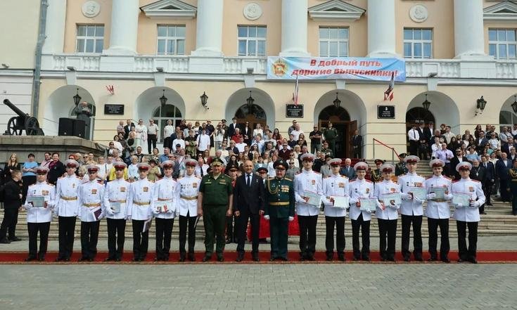 Торжественный выпуск Екатеринбургского суворовского военного училища