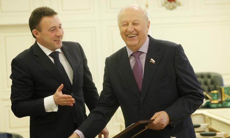 Игорь Холманских поздравил Эдуарда Росселя с юбилеем