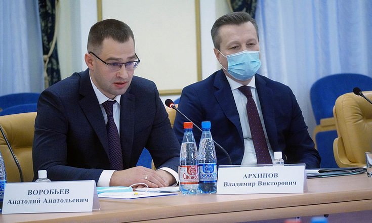 Cовещание с участием губернатора Вадима Шумкова и руководителями крупных предприятий региона