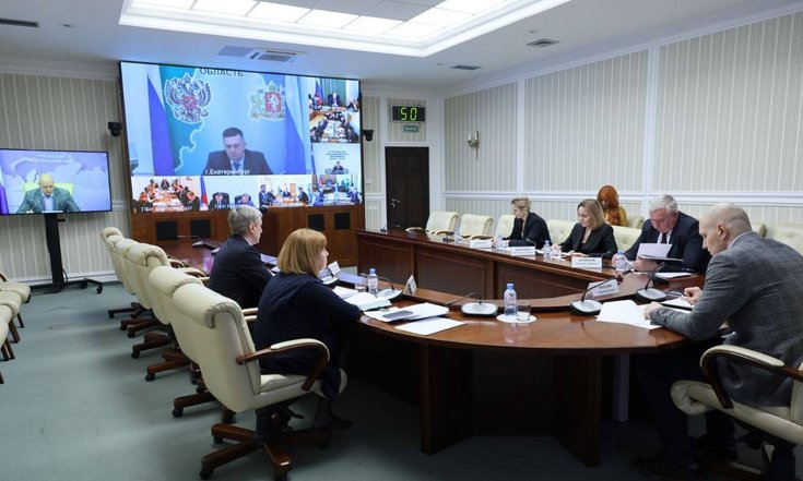 Заседание межведомственной комиссии по вопросам неформальной занятости и легализации трудовых отношений при полпреде