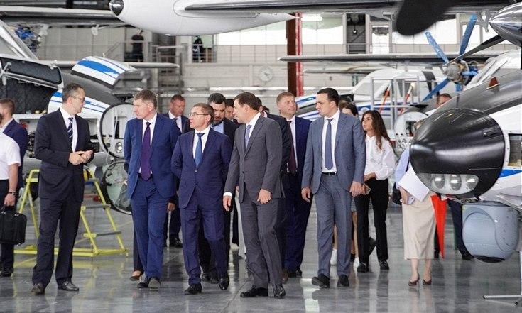Владимир Якушев: «Интеллектуальный и экономический потенциал позволит выйти регионам УрФО на достойный уровень»