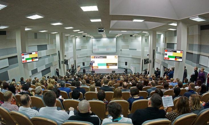 Игорь Холманских принял участие в торжественной церемонии открытия форума «Наставник» Уральского федерального округа