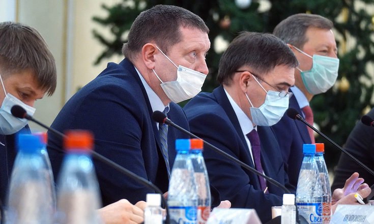 Cовещание с участием губернатора Вадима Шумкова и руководителями крупных предприятий региона