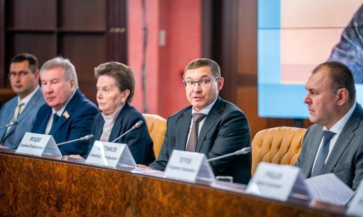 Владимир Якушев: «Добыча трудноизвлекаемых запасов нефти – это вопрос социальный»