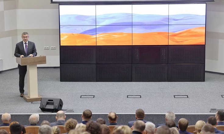 Владимир Якушев: «Кадровый вопрос – это приоритет номер один»