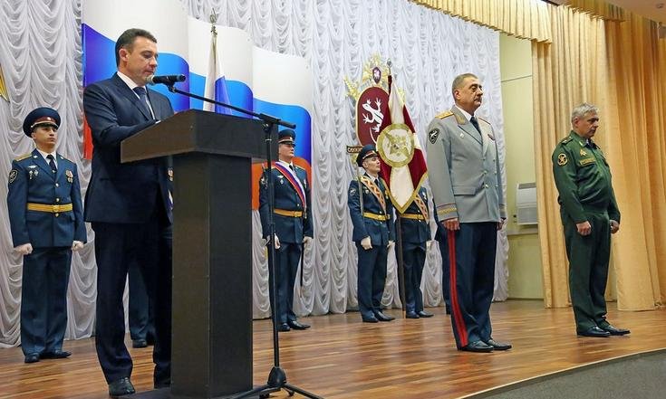 Церемония передачи личного штандарта командующего Уральского округа войск национальной гвардии Российской Федерации