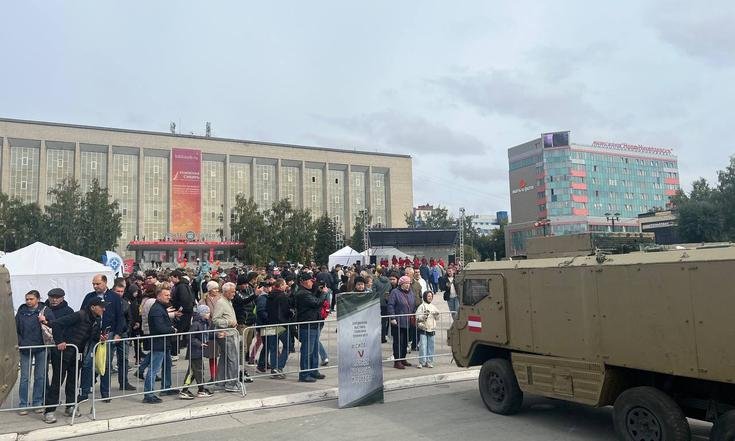 Выставка  «Сила V правде - гордость и победа» открылась в Новосибирске