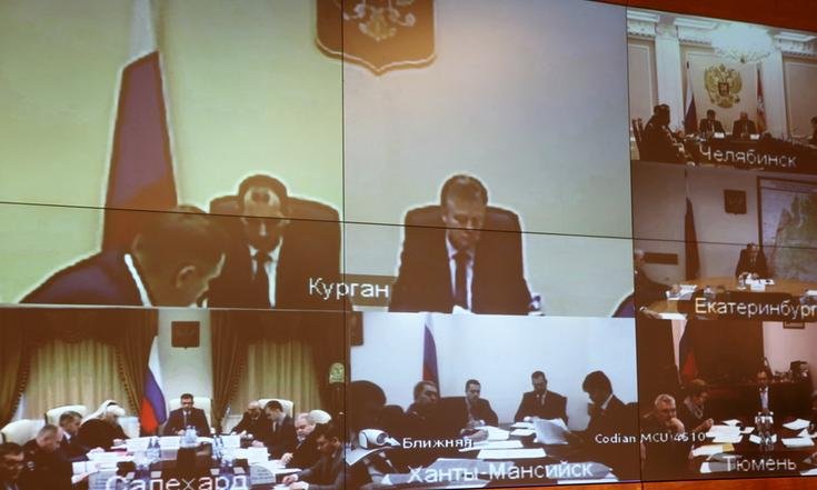 Игорь Холманских провел совещание о взаимодействии с НКО, осуществляющими комплексную реабилитацию наркозависимых