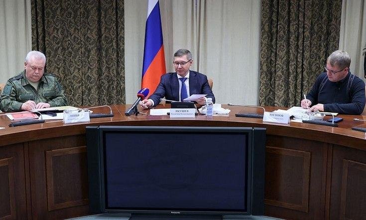 Полномочный представитель Президента Владимир Якушев в преддверии Дня народного единства, встретился с гражданскими активистами Уральского федерального округа