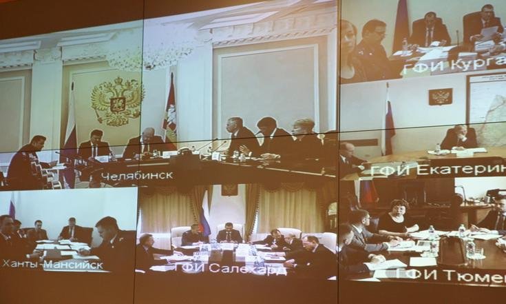 А.Моисеев провел совещание по вопросам защиты граждан от действий недобросовестных застройщиков, а также организации капитального ремонта общего имущества в многоквартирных домах