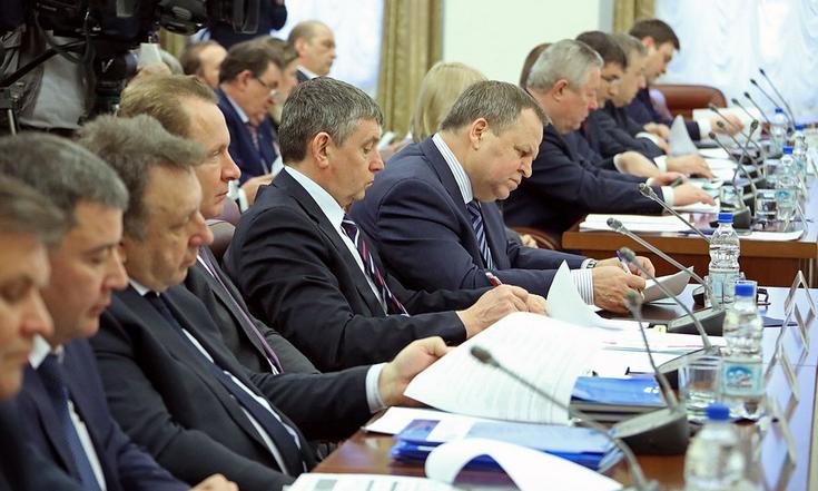 Игорь Холманских провел окружное совещание по вопросам диверсификации производства на оборонных предприятиях